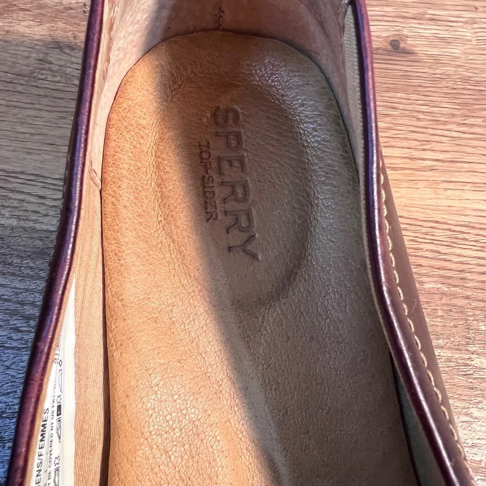 Sperry Women’s Burgundy Leather Loafers — Size 9.5 — Classic &‎ Comfortable